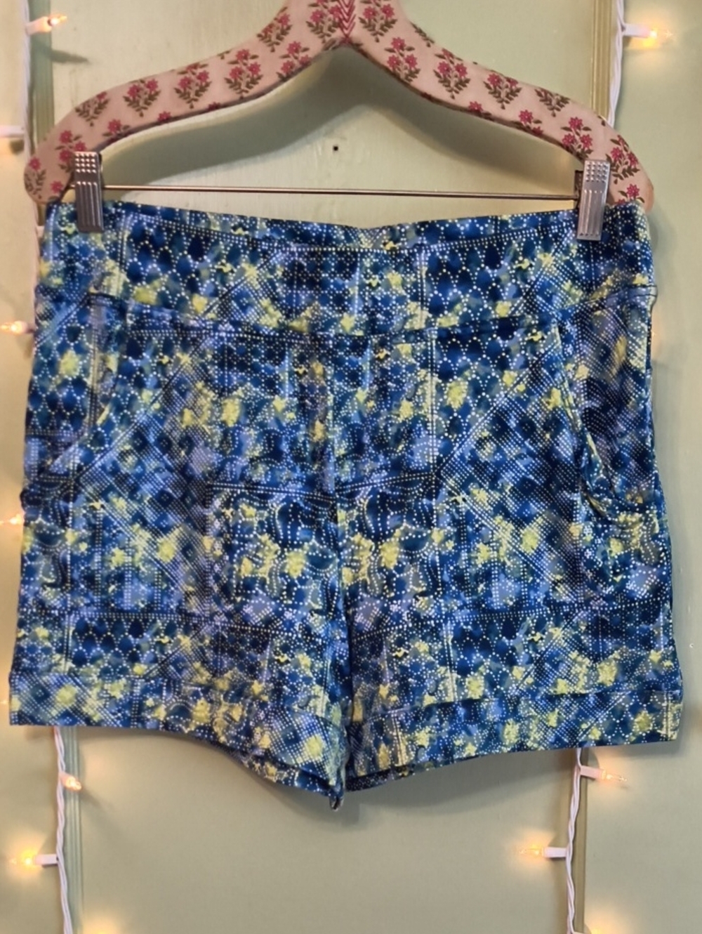 Women's Cato Active Wild Blue Neon Yellow White Splotch Print Short M
